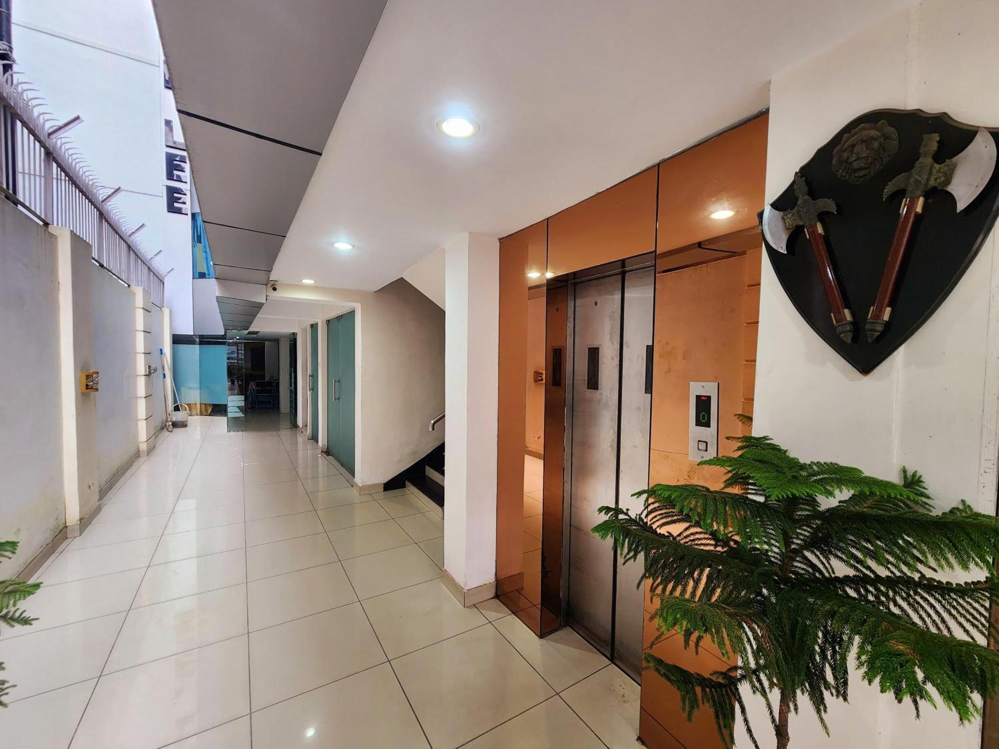 Hotel Lee International Calcuta Exterior foto
